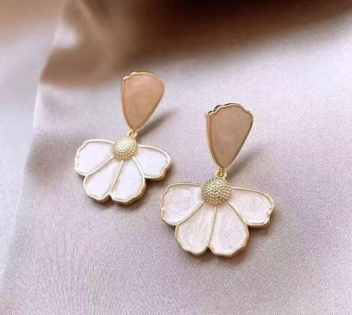Anti tarnish earrings